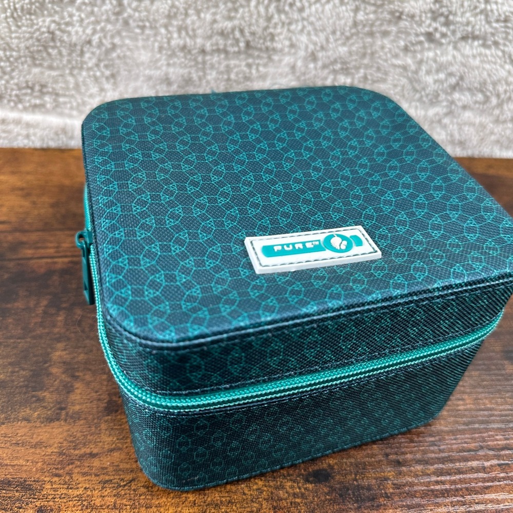 Pure Essential Oil Travel Case Teal Geometric 16 Slot Padded Organizer Chest